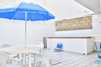 Trilocale a 50mt dal mare di Lido Marini